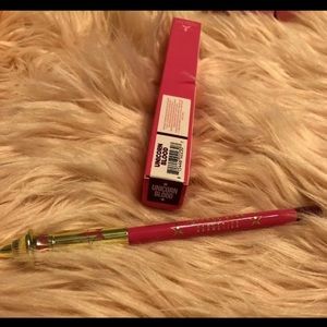 Jeffree Star unicorn blood lip liner